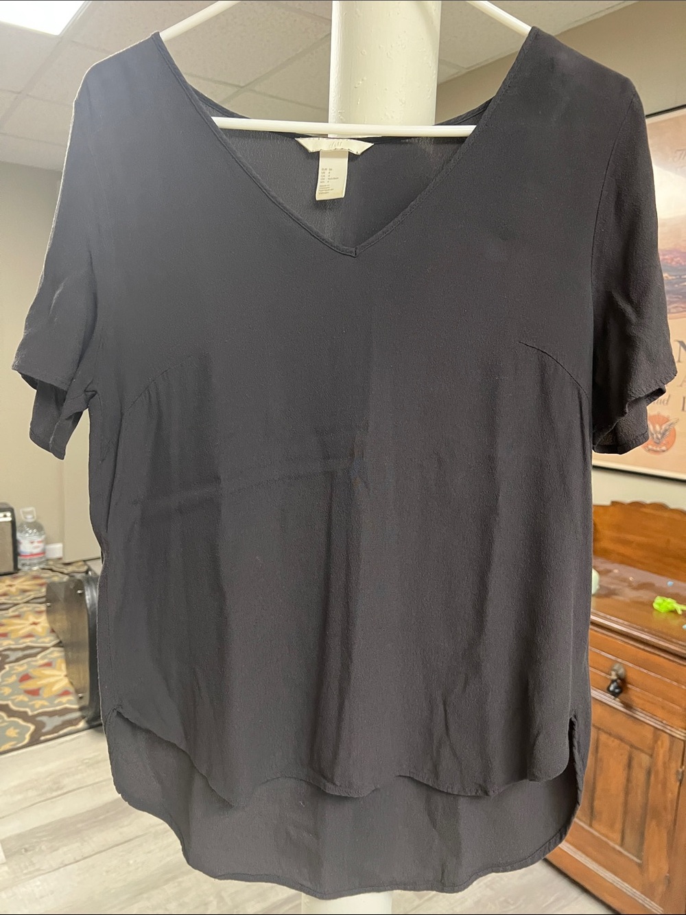H&M Relaxed V-Neck Short Sleeve Blouse - dark charcoal- sz 4
